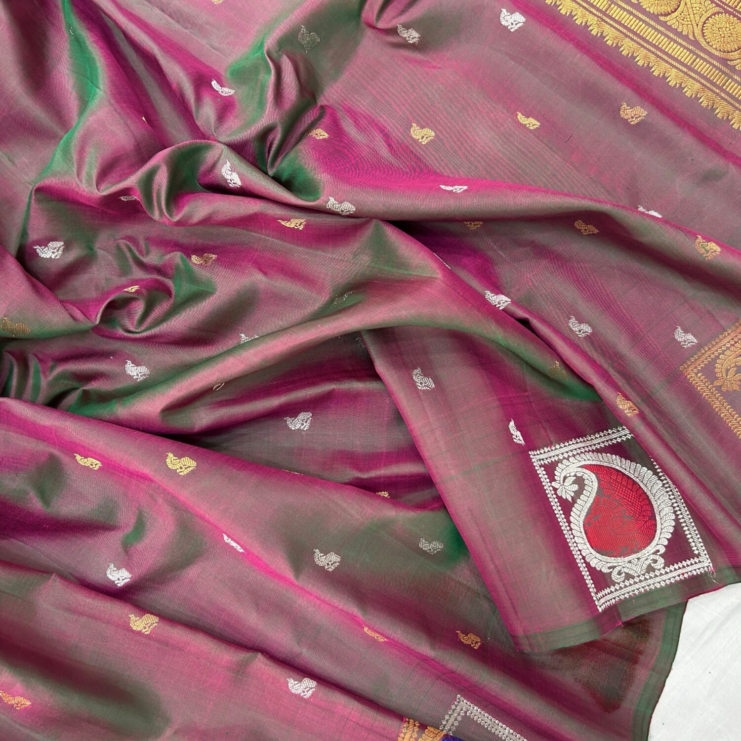 Dual shade meena gadwal saree
