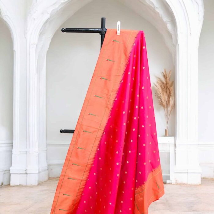Pink phyton  border gadwal silk - view 2