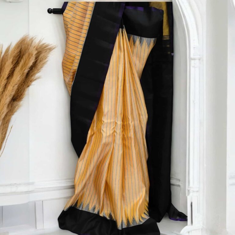 Dual Shade Yellow Gadwal pure silk Saree - view 2