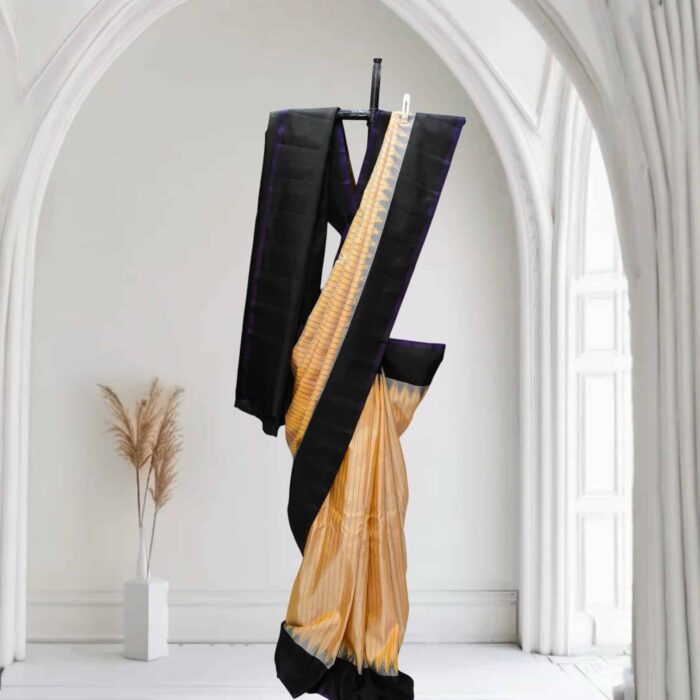 Dual Shade Yellow Gadwal pure silk Saree - view 4