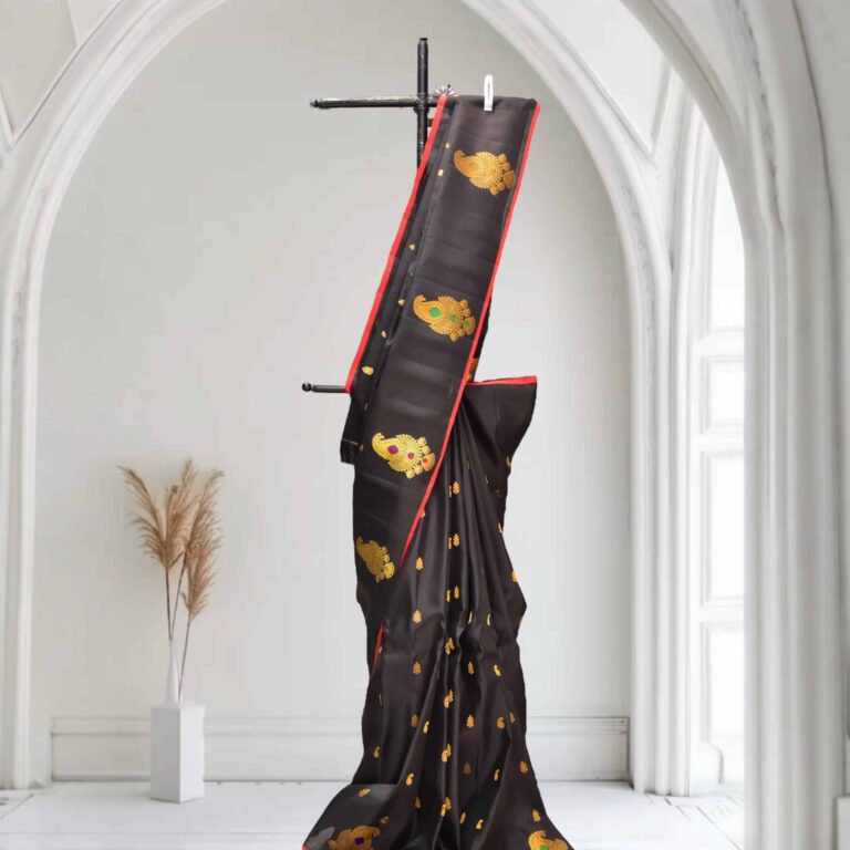Majestic Black Gadwal pure Silk Saree