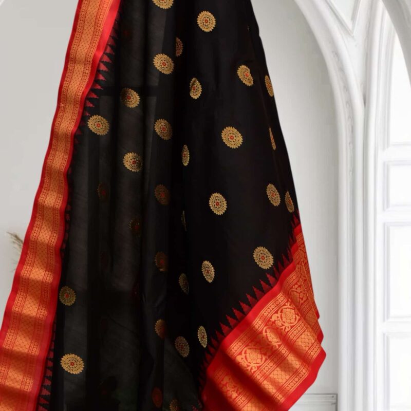 Black Handloom Pure Silk Saree - view 5
