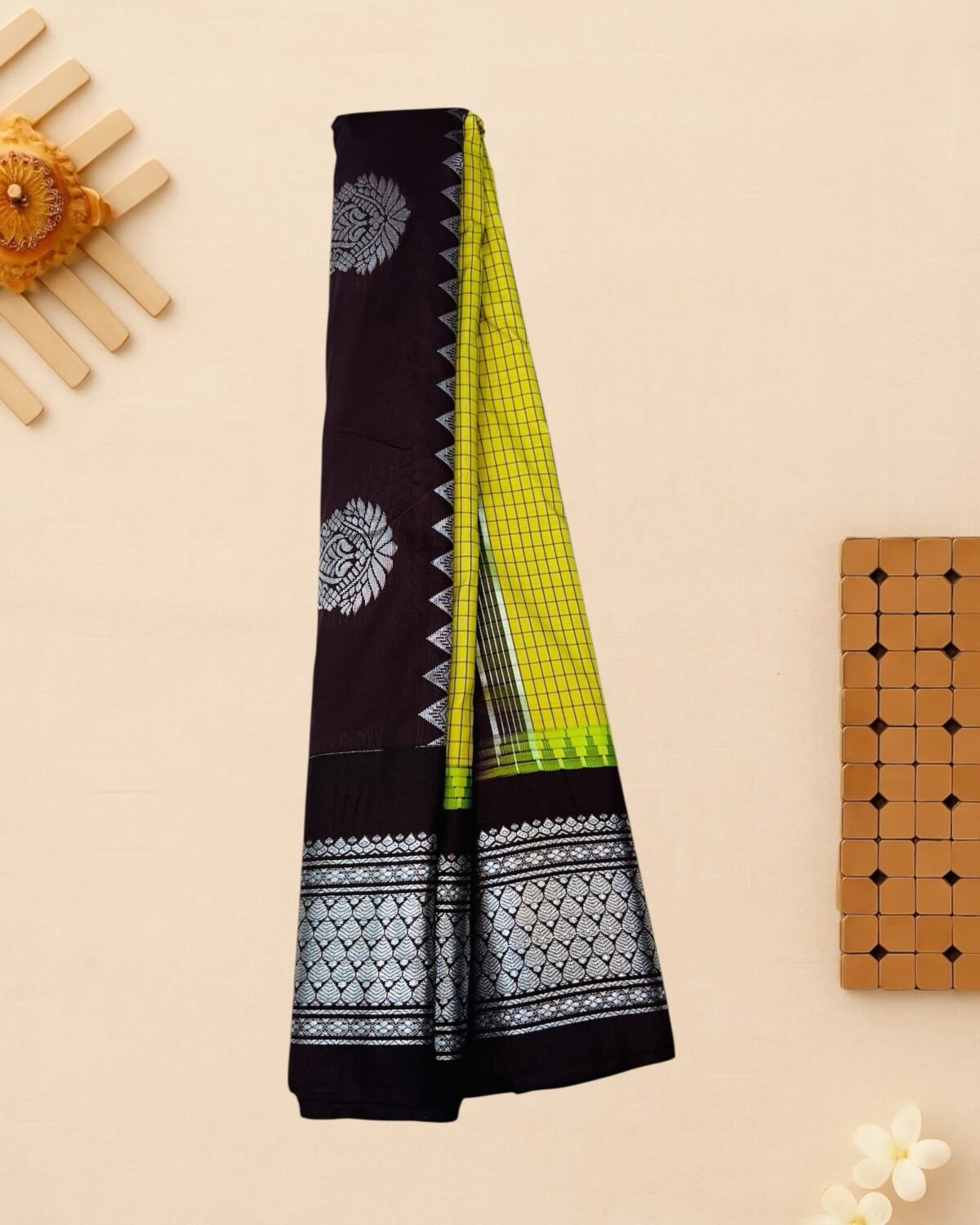 Corn Color Semi Gadwal Saree
