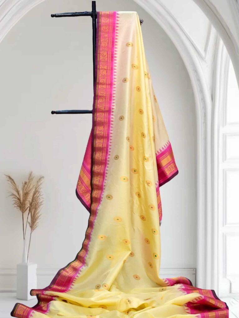 Cream Handloom Pure Silk Saree - view 2