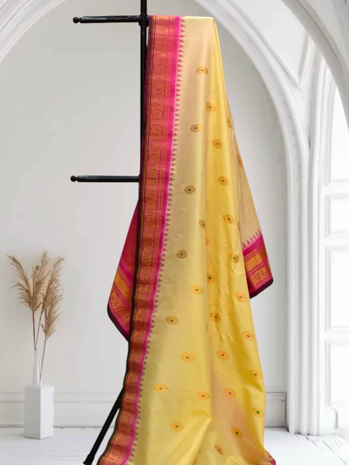 Cream Handloom Pure Silk Saree