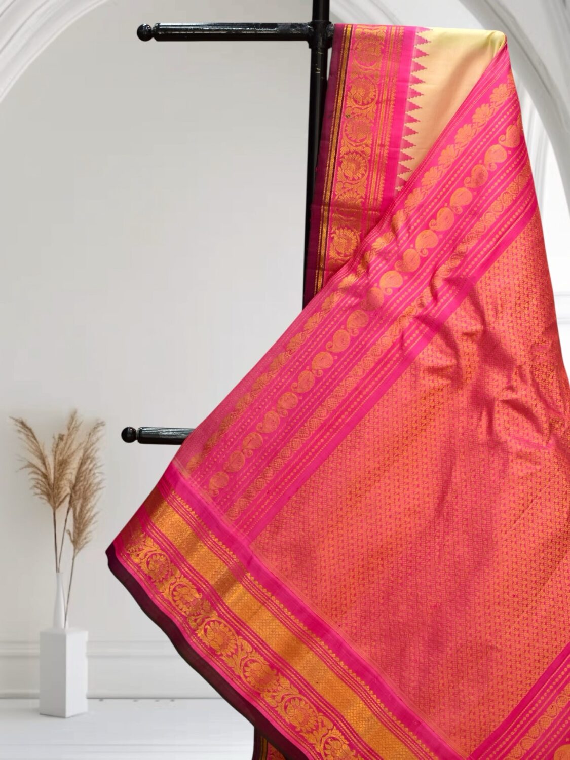 Cream Handloom Pure Silk Saree