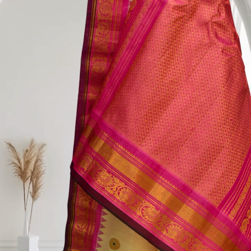 Cream Handloom Pure Silk Saree - view 6