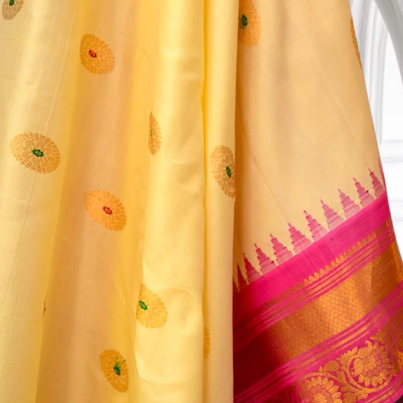 Cream Handloom Pure Silk Saree - view 7
