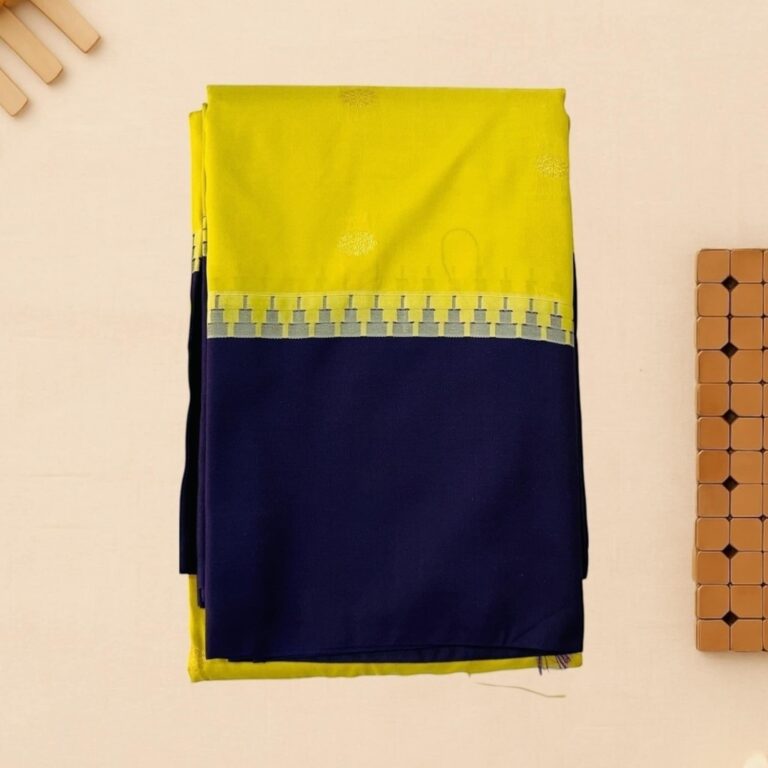 Dark Mehendi plain border Semi Gadwal Saree