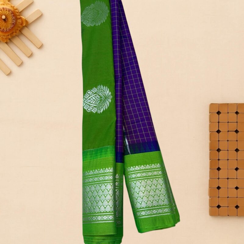 Parrot Green Semi Gadwal Saree