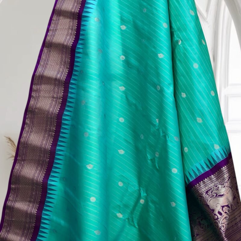 Rama Green Pure Silk Saree - view 7