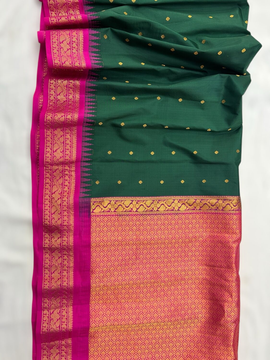 Bottle Green with pink Pure Silk Gadwal Saree