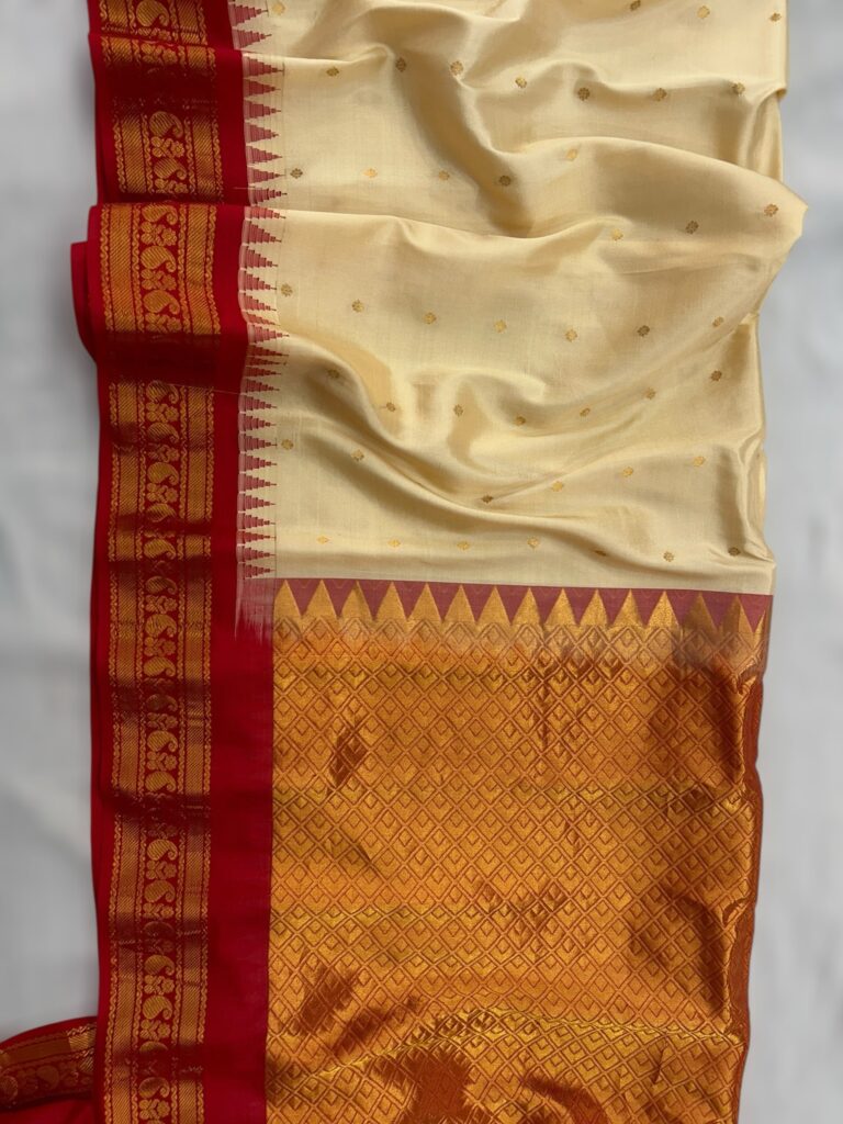 Cream with pink Pure Silk Gadwal Saree - view 2