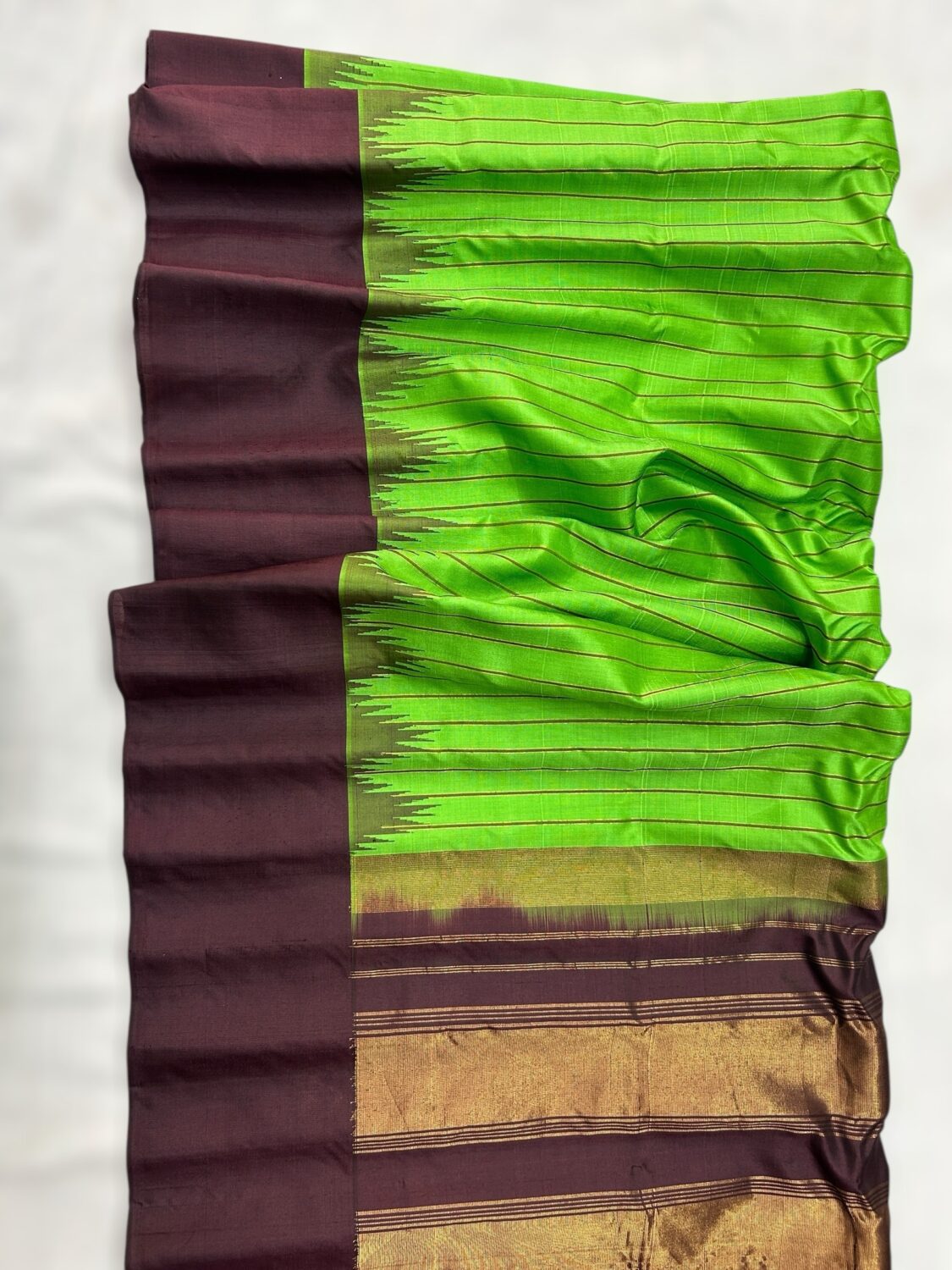 Leaf green handloom pure silk