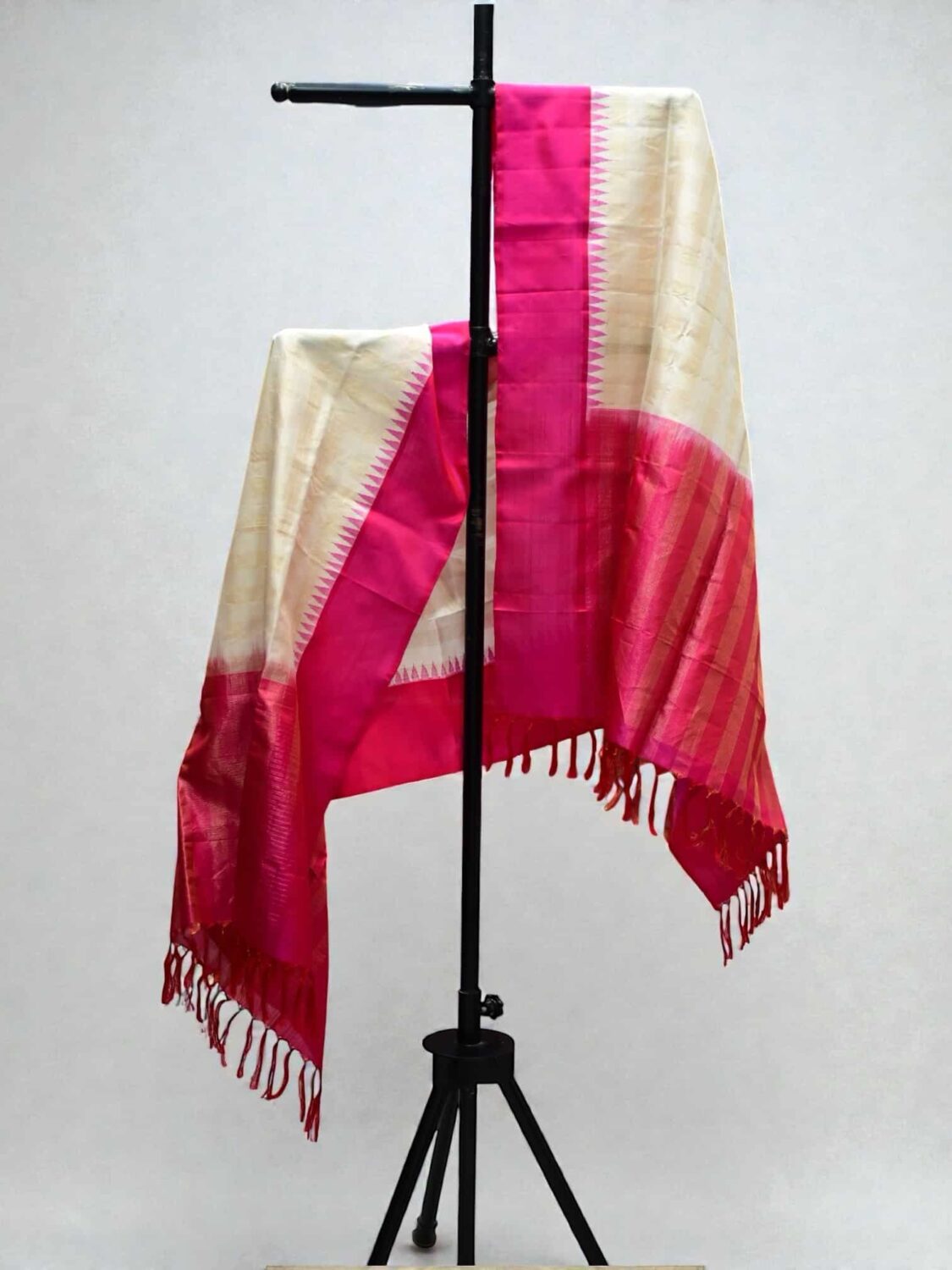 Cream pure gadwal dupatta