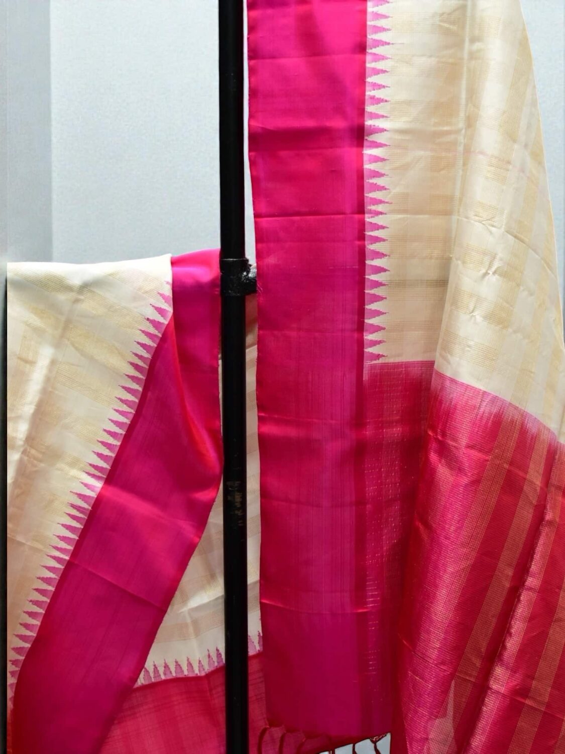 Cream pure gadwal dupatta