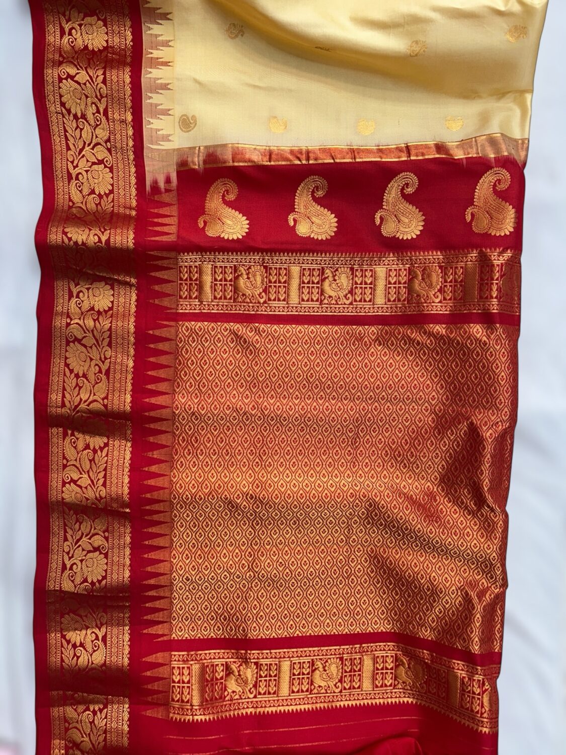 Cream pure gadwal