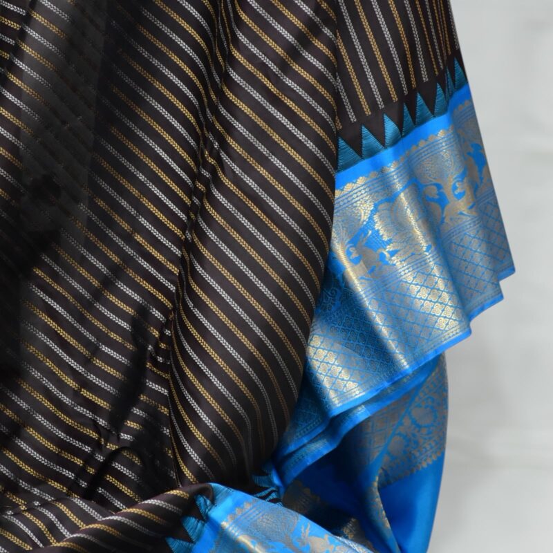 Black Gadwal Silk Saree - view 3