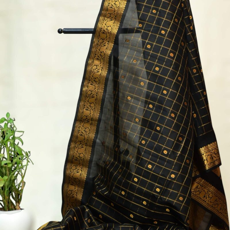Black pure silk gadwal