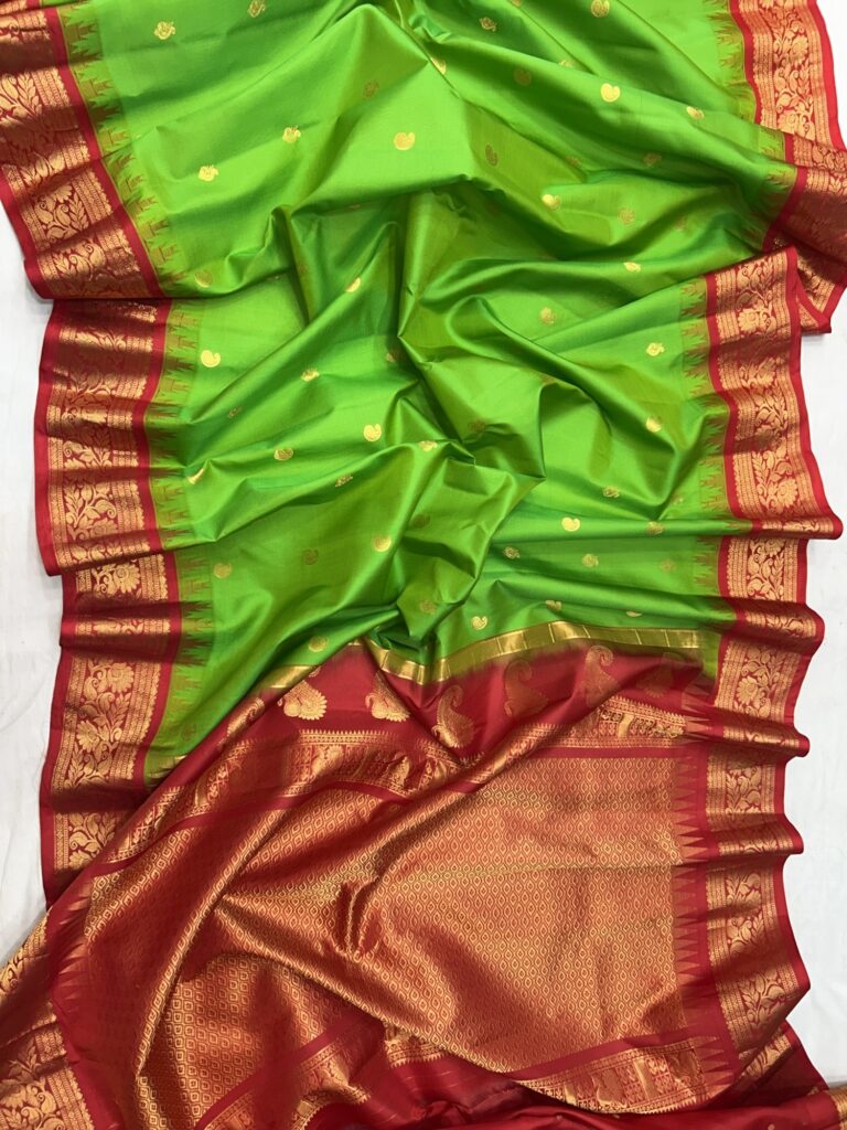 Green Silk Saree with Red Golden Zari Border & Pallu - view 3