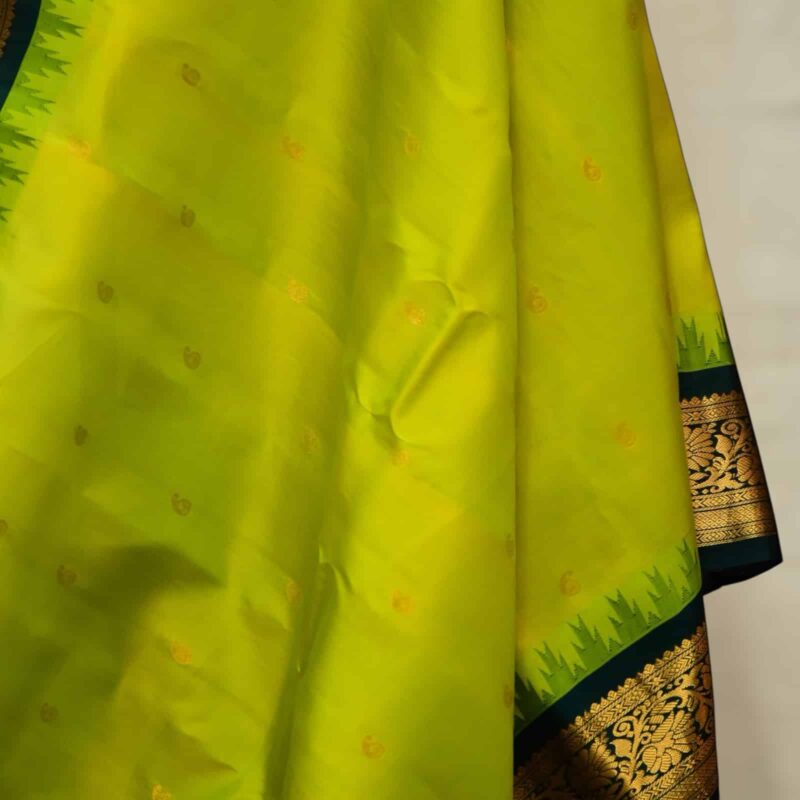 Green vintage gadwal pure silk - view 2