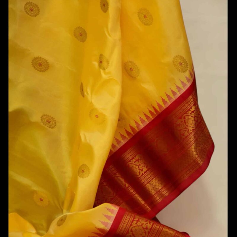 Creamish Yellow Silk Gadwal Saree - view 3