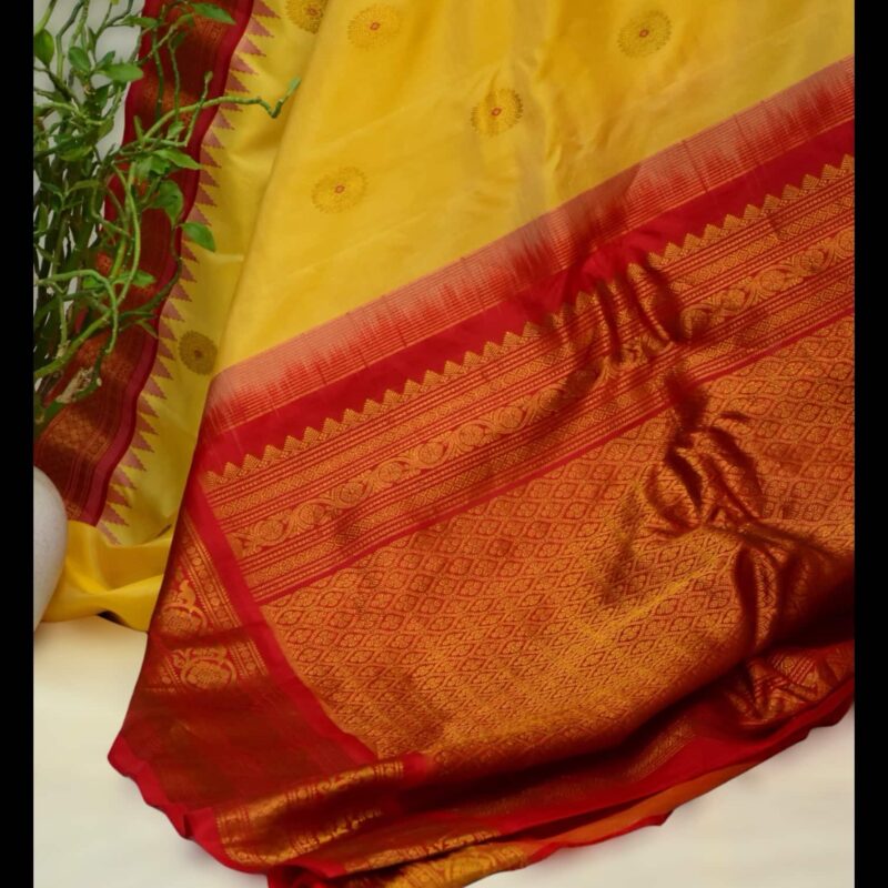 Creamish Yellow Silk Gadwal Saree - view 5