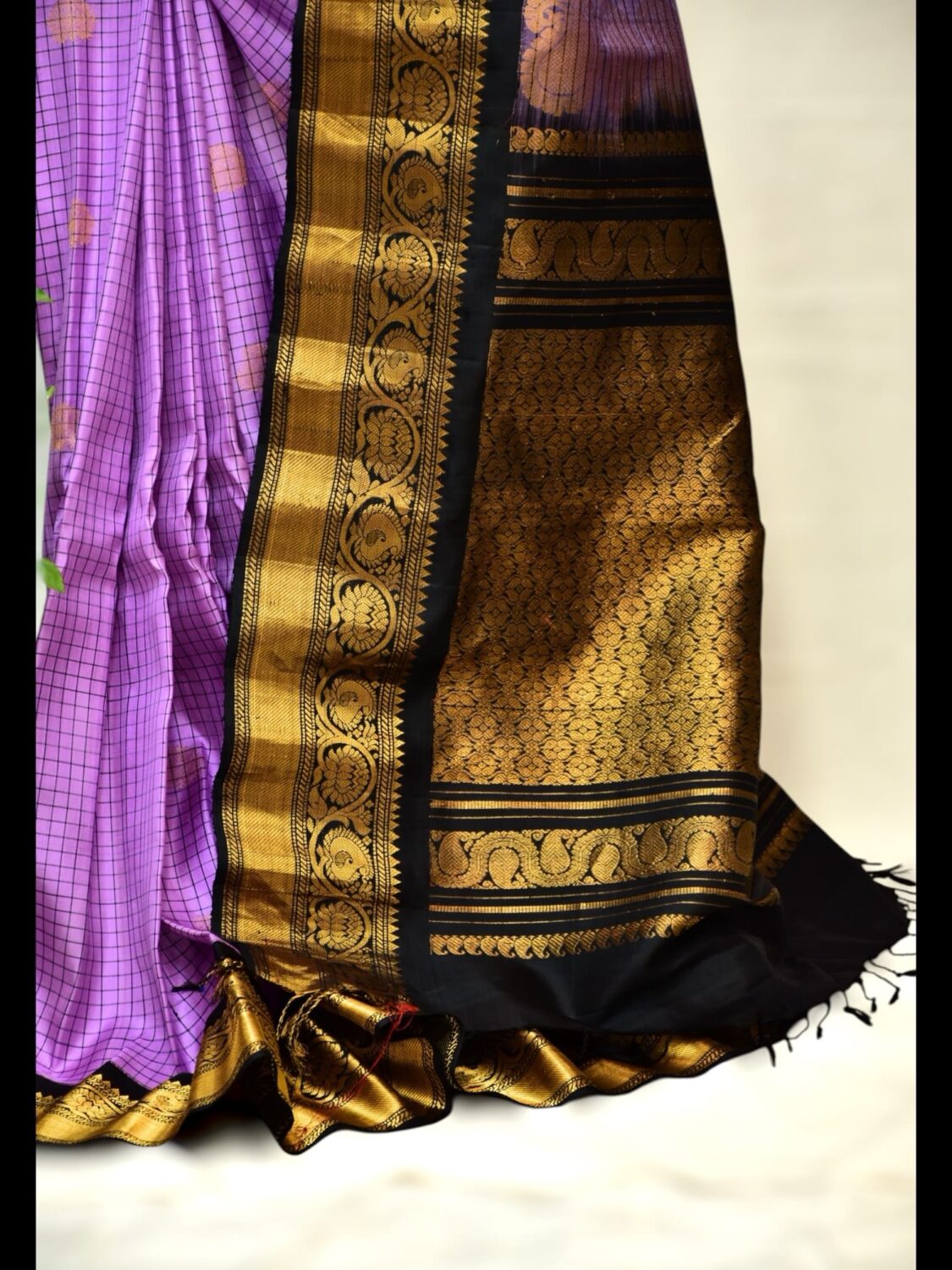 Lavender Silk Gadwal Saree | Snaff Pallu & Kuttu Work