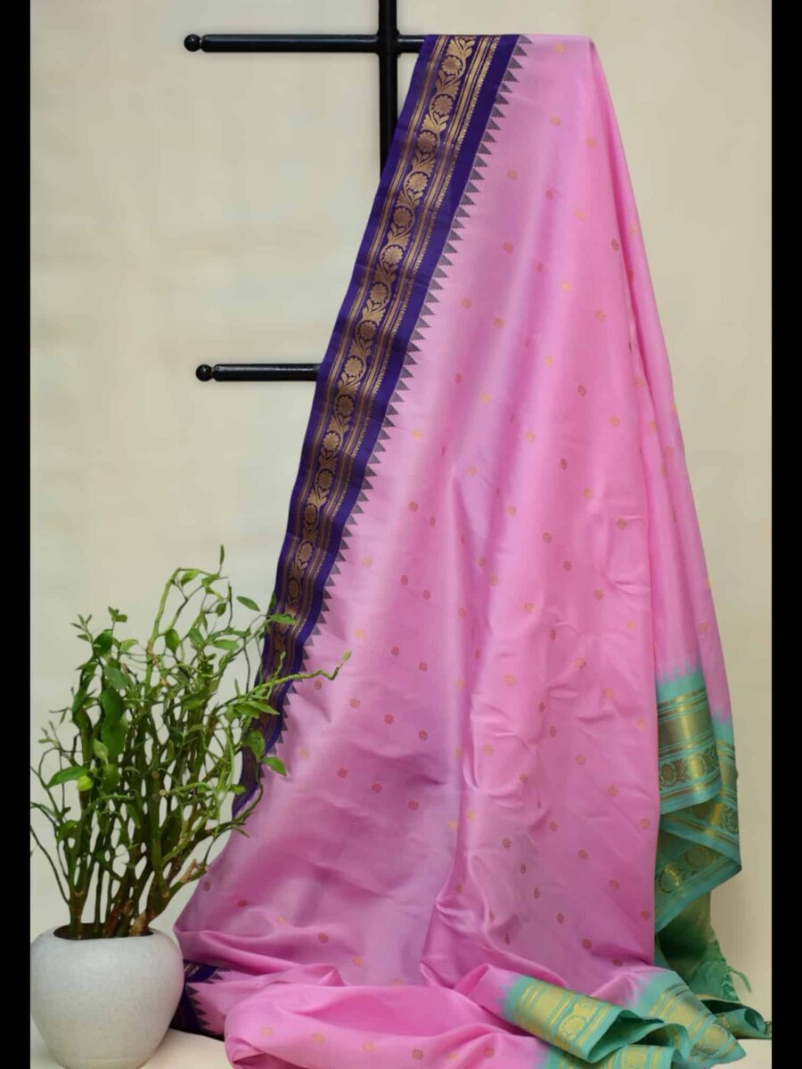 Light Pink Silk Gadwal Saree | Light Blue Pallu & Ganga Jamuna Border