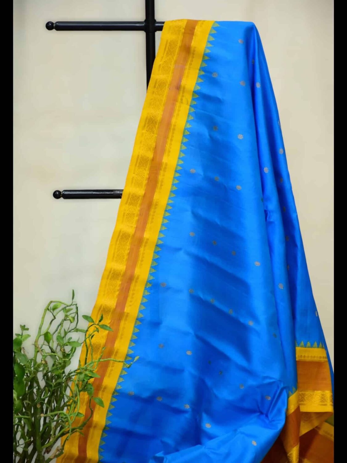 Sky Blue Gadwal Silk Saree | Yellow Pallu & Kuttu Border