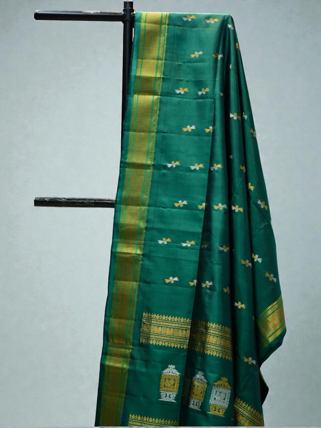 Bottle Green Pure Silk Handloom Dupatta
