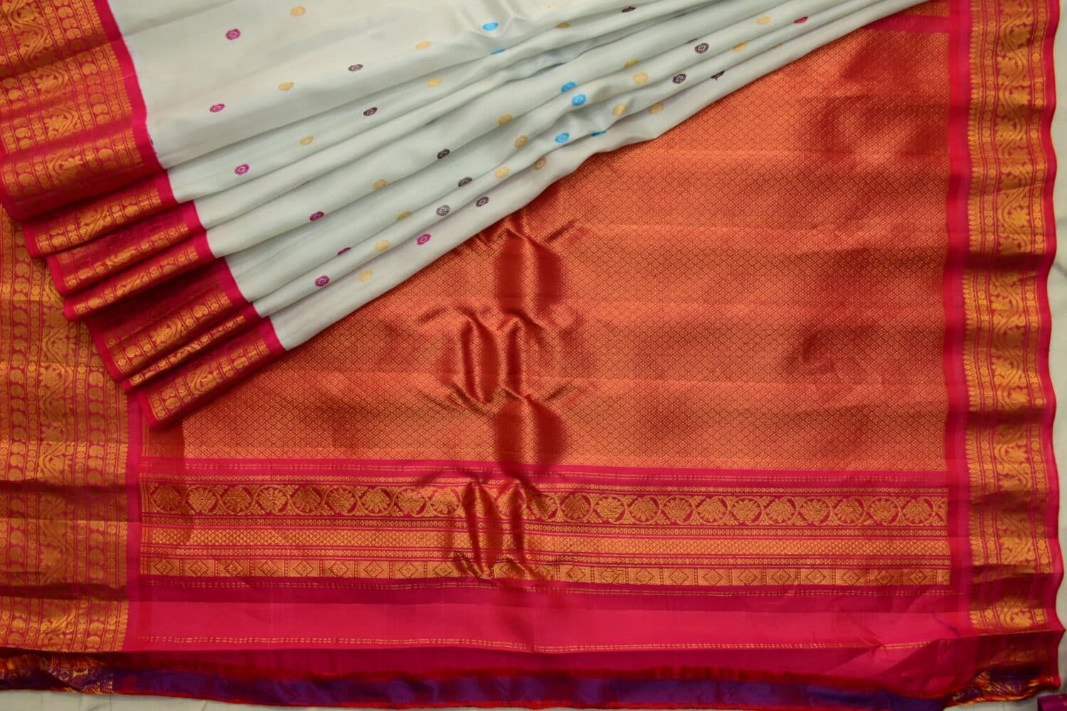 Off White Pink Handloom Pure Silk Gadwal Saree