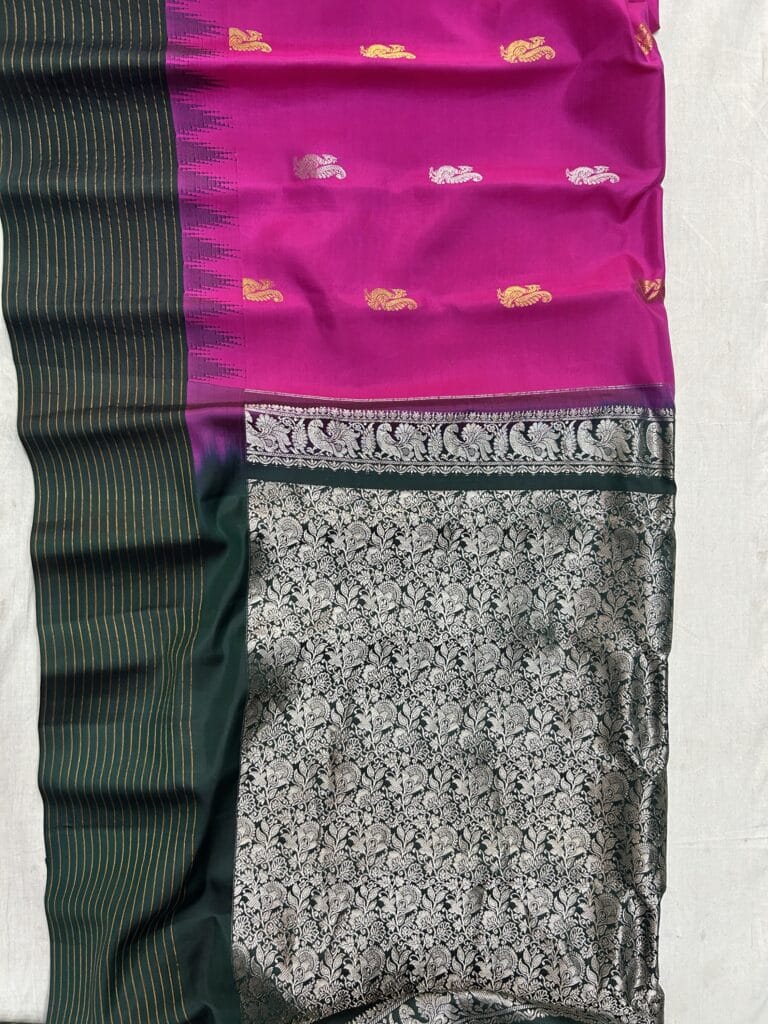 Magenta Dark Green Pure Silk Gadwal Saree - view 2