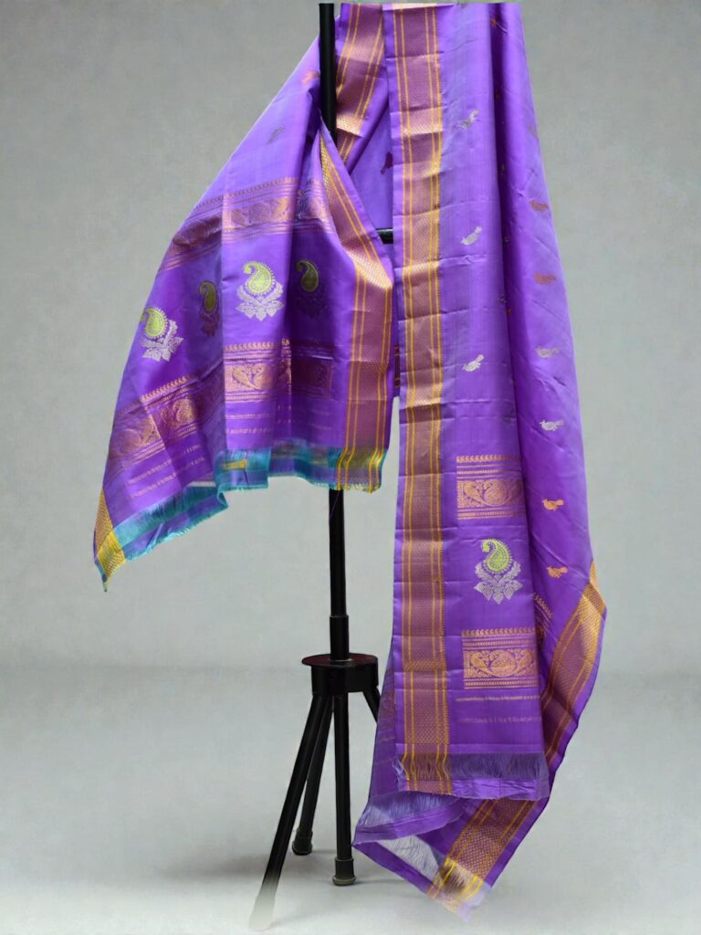 Lavender Pure Silk Handloom Dupatta - view 3