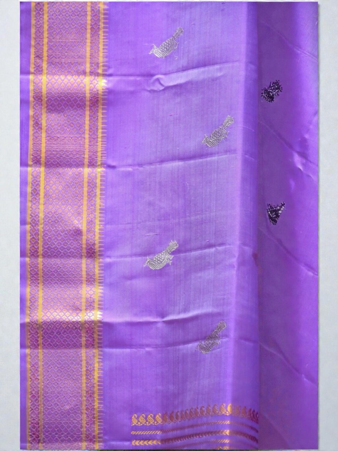 Lavender Pure Silk Handloom Dupatta | Golden Zari & Meenakari Pallu