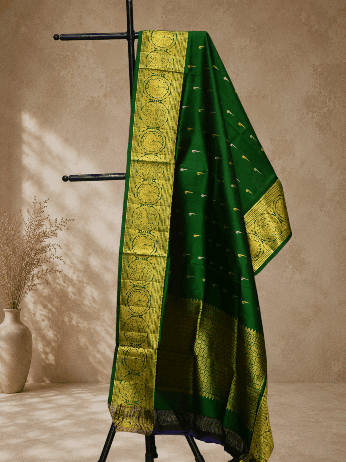 Bottle Green Handloom Pure Silk Gadwal Dupatta