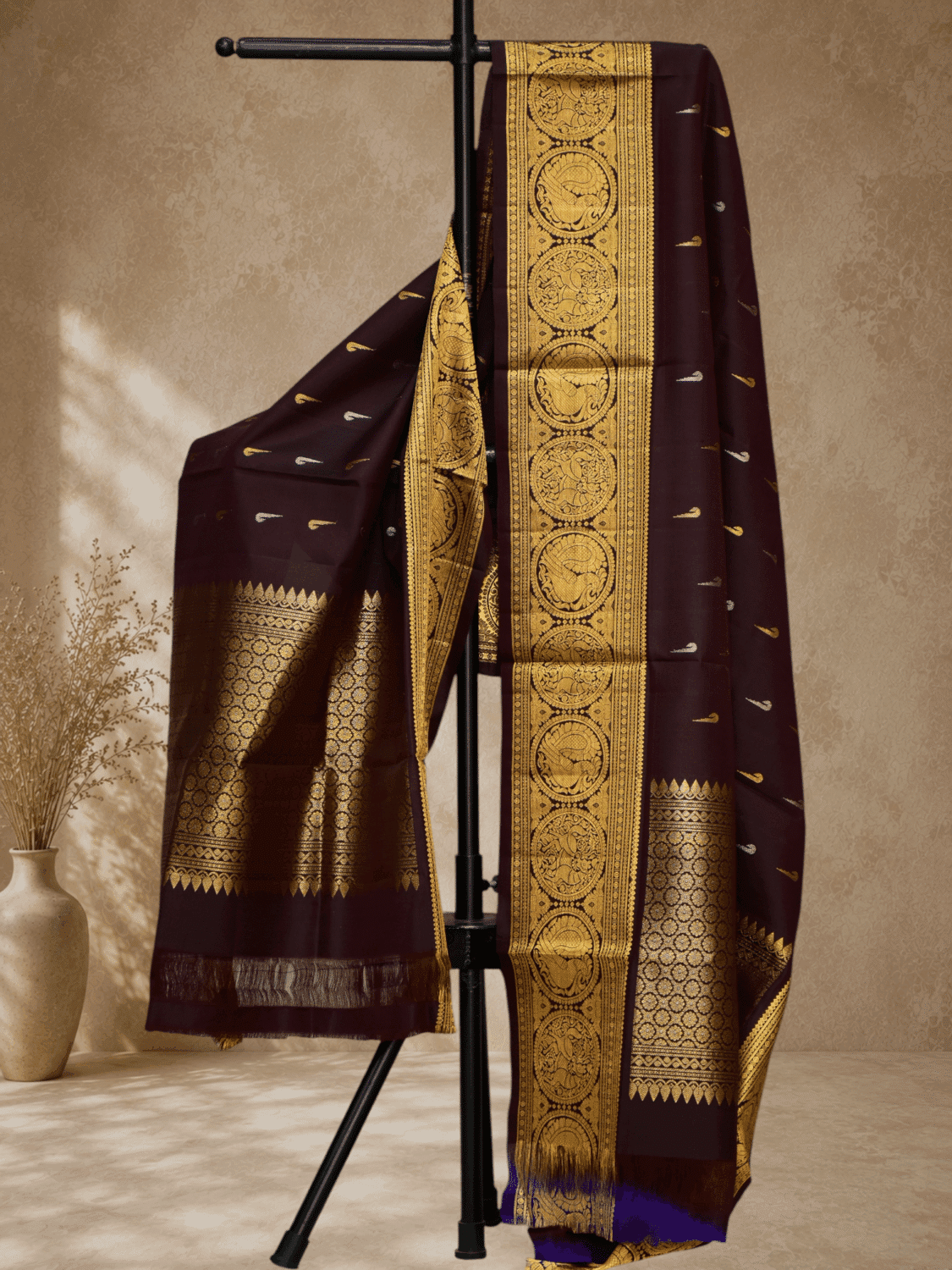 Coffee Brown Handloom Pure Silk Gadwal Dupatta
