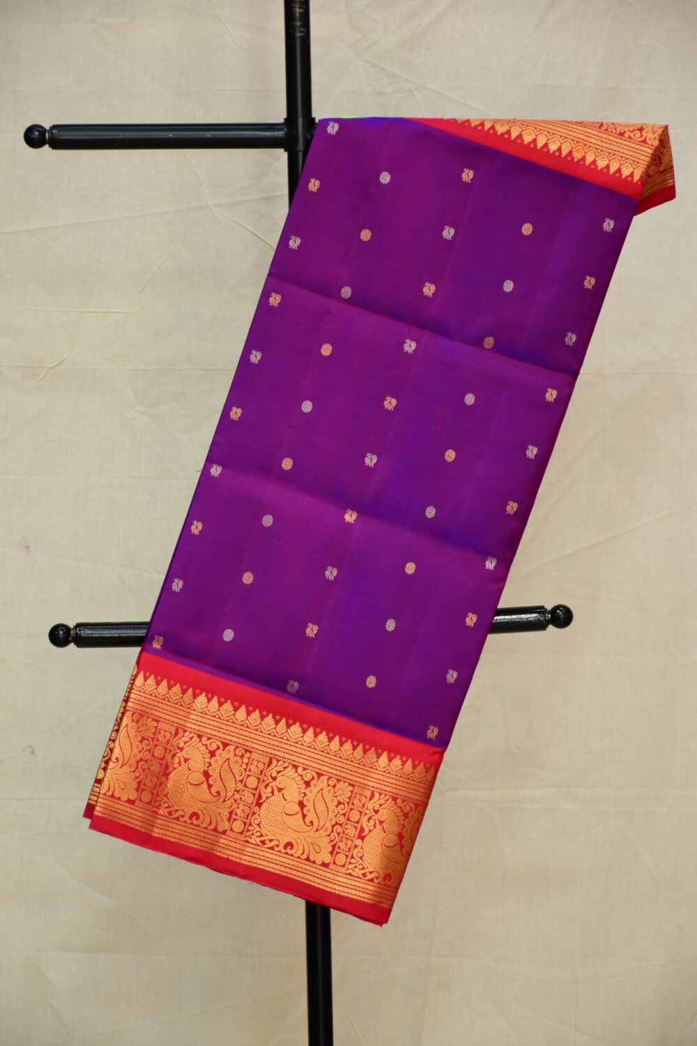 Purple Red Handloom Pure Silk Gadwal Dupatta