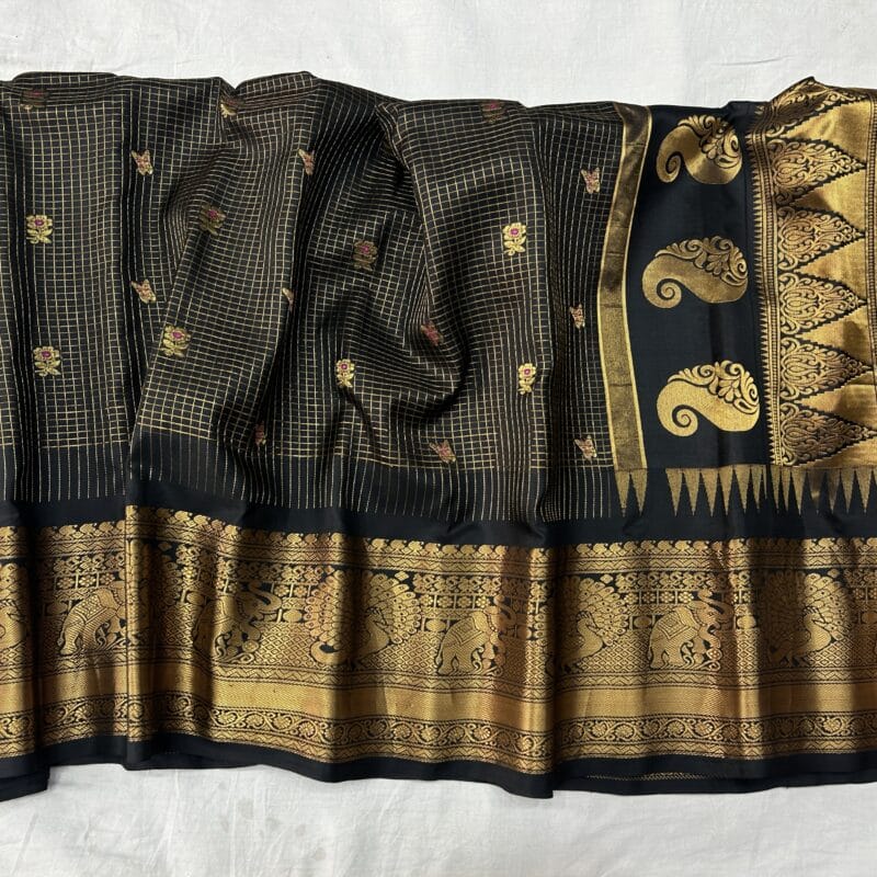 Black Pure Silk Gadwal Saree with Silk Mark – Meena Butta &