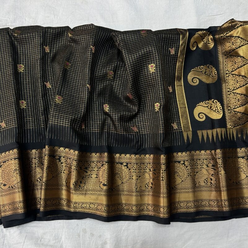 Black Pure Silk Gadwal Saree with Silk Mark – Meena Butta & - view 3