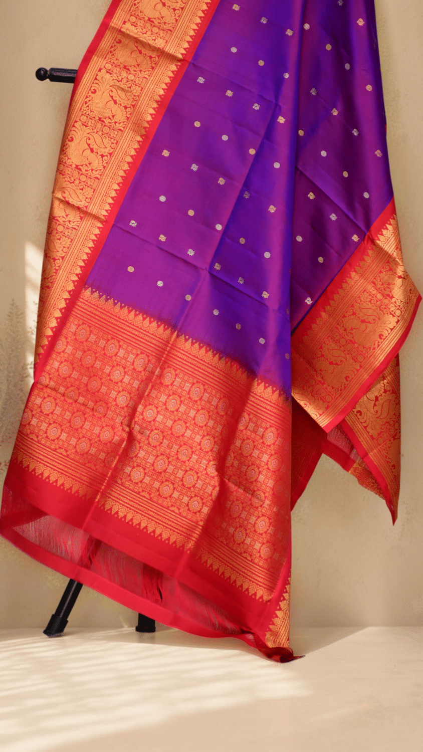 Purple Red Handloom Pure Silk Gadwal Dupatta