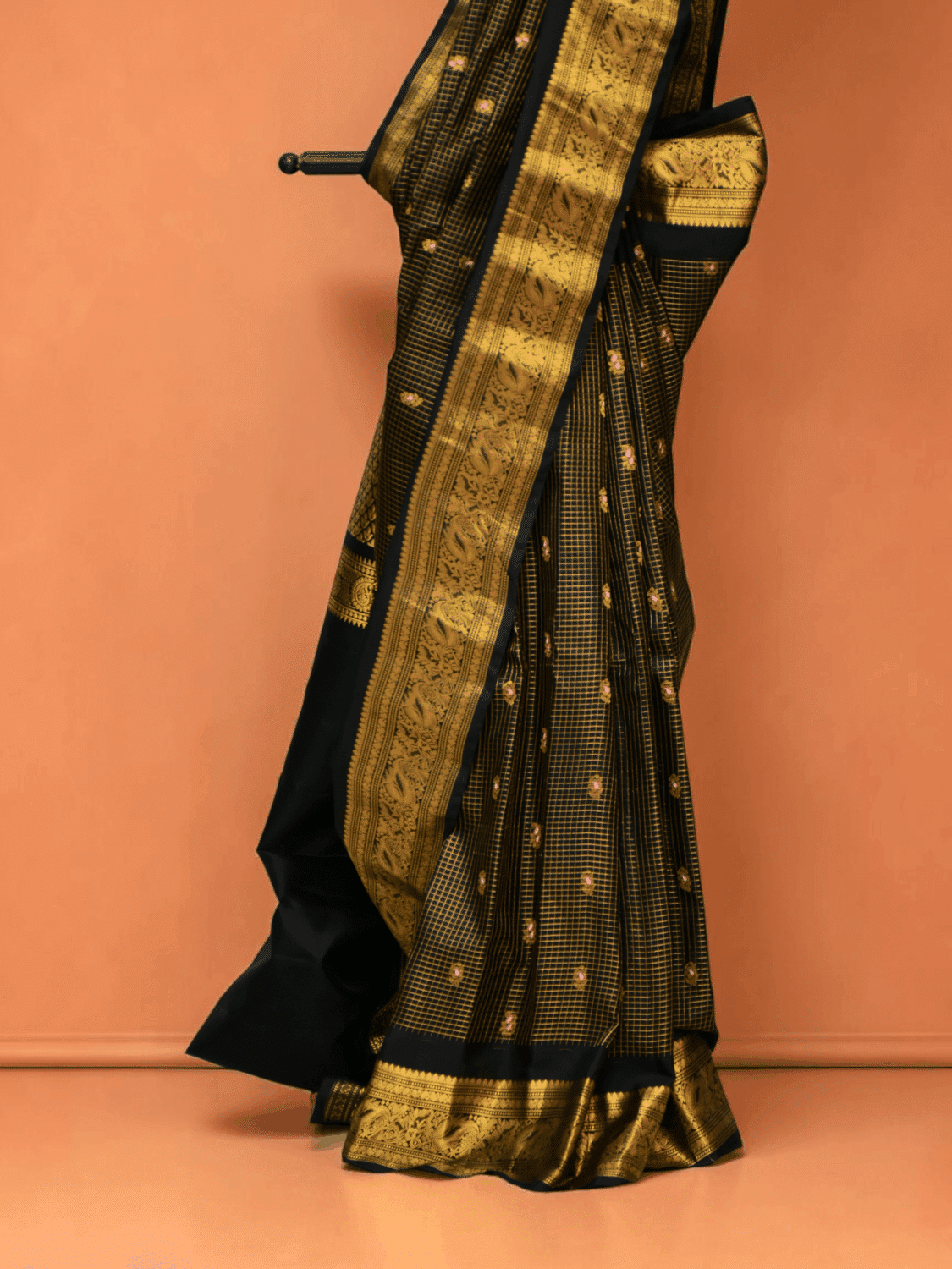 Black Pure Gadwal Silk Tissue Saree