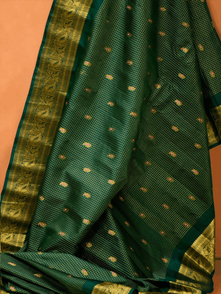 Bottle Green Pure Gadwal Silk Tissue Saree - view 2