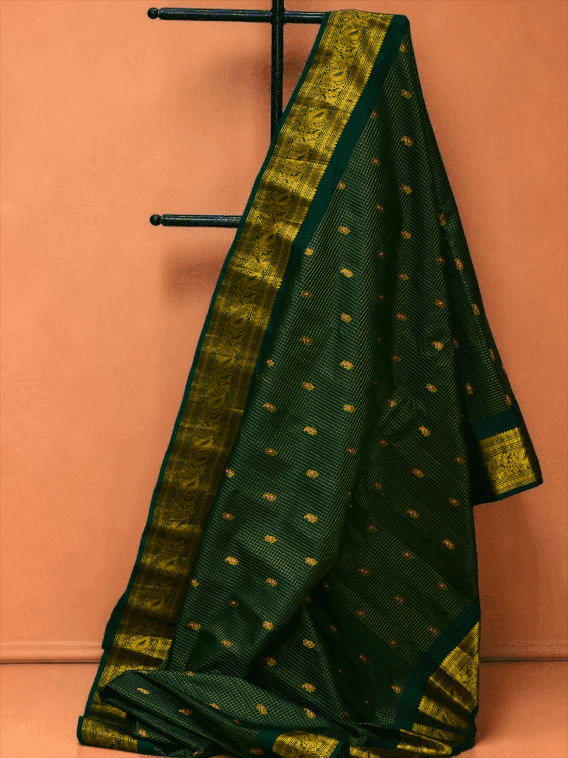 Bottle Green Pure Gadwal Silk Tissue Saree