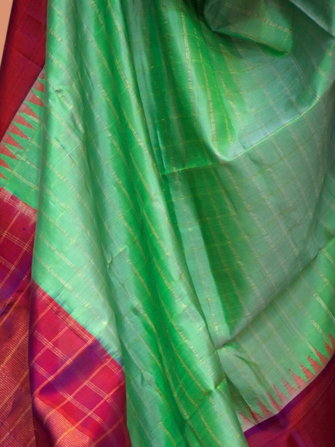 Green & Magenta Pure Gadwal Silk Dupatta