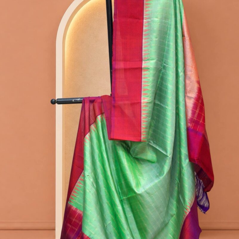 Green & Magenta Pure Gadwal Silk Dupatta - view 4