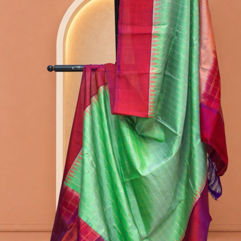Green & Magenta Pure Gadwal Silk Dupatta - view 5