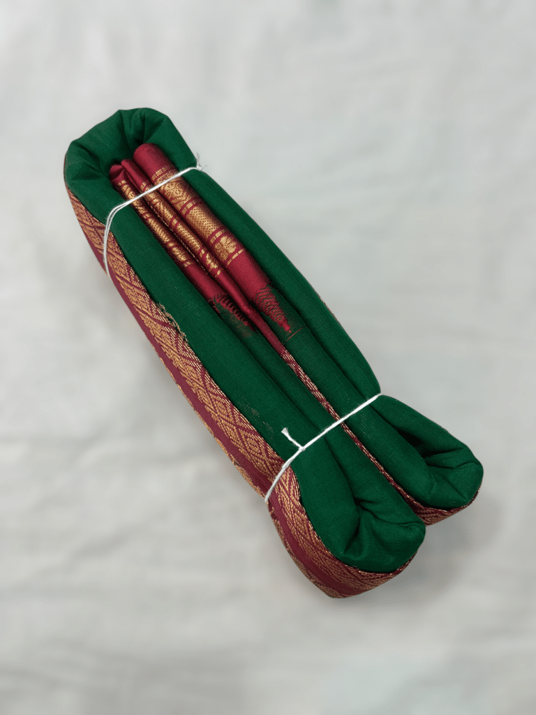 Bottle Green Original Cotton Gadwal Saree with Maroon Temple Kuttu Border and Zari Butta