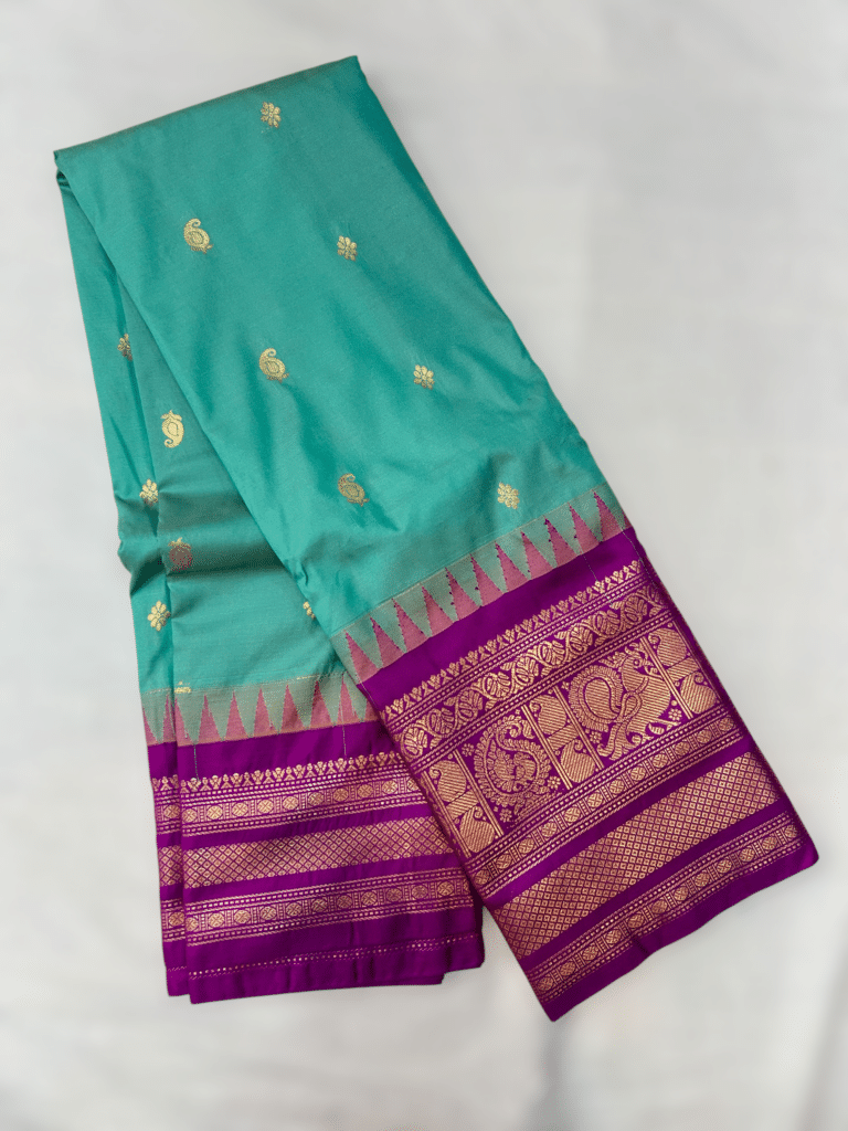 Sea Green Premium Semi Gadwal Saree with Purple Temple Kuttu Border - pallu detail