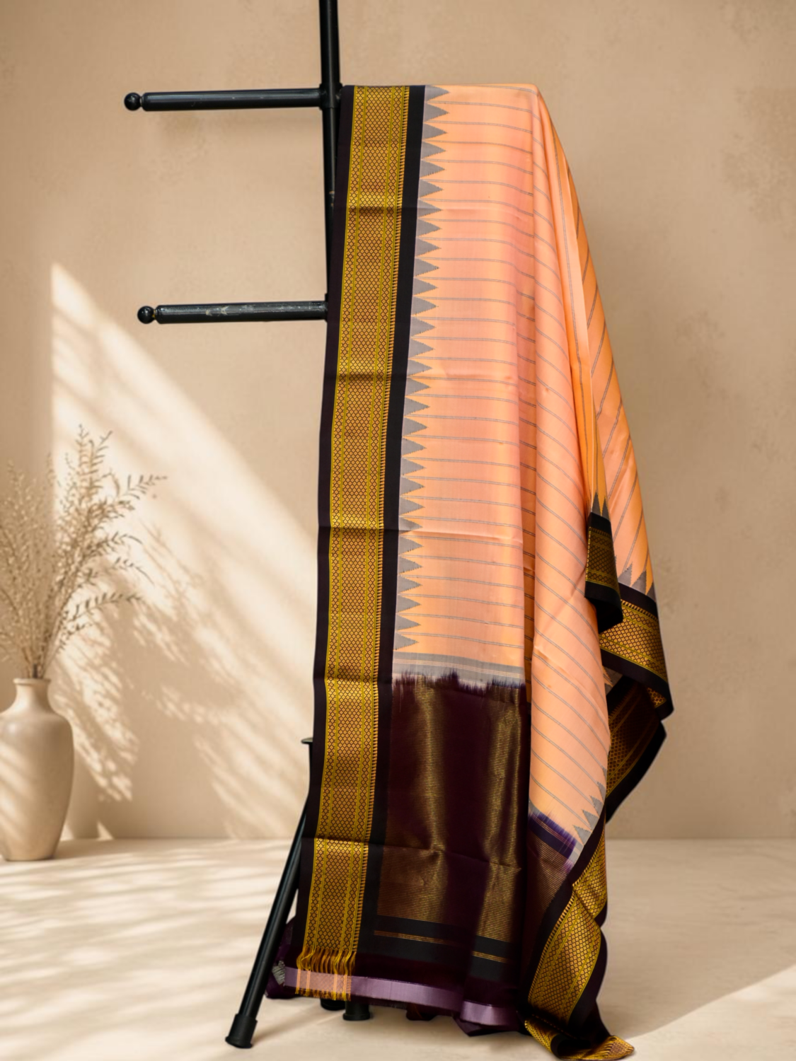 Peach & Wine Dual Shade Pure Handloom Gadwal Dupatta